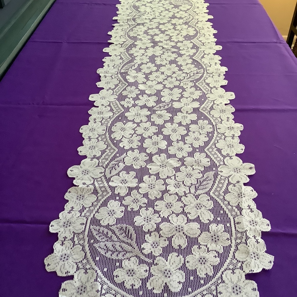 Mika Rectangular Floral Table Runner - Picture 2 of 2